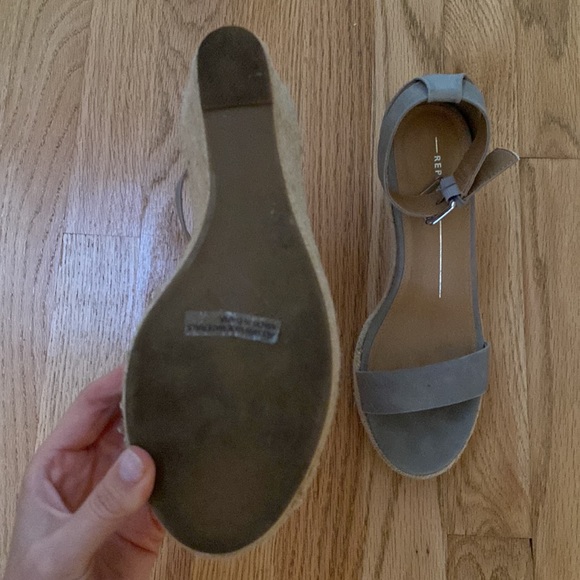 Wedge sandal - Picture 3 of 4